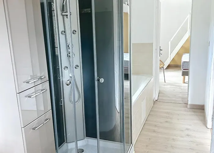Villa De Nichée Dans La Garrigues, à 10 Minutes D'avignon